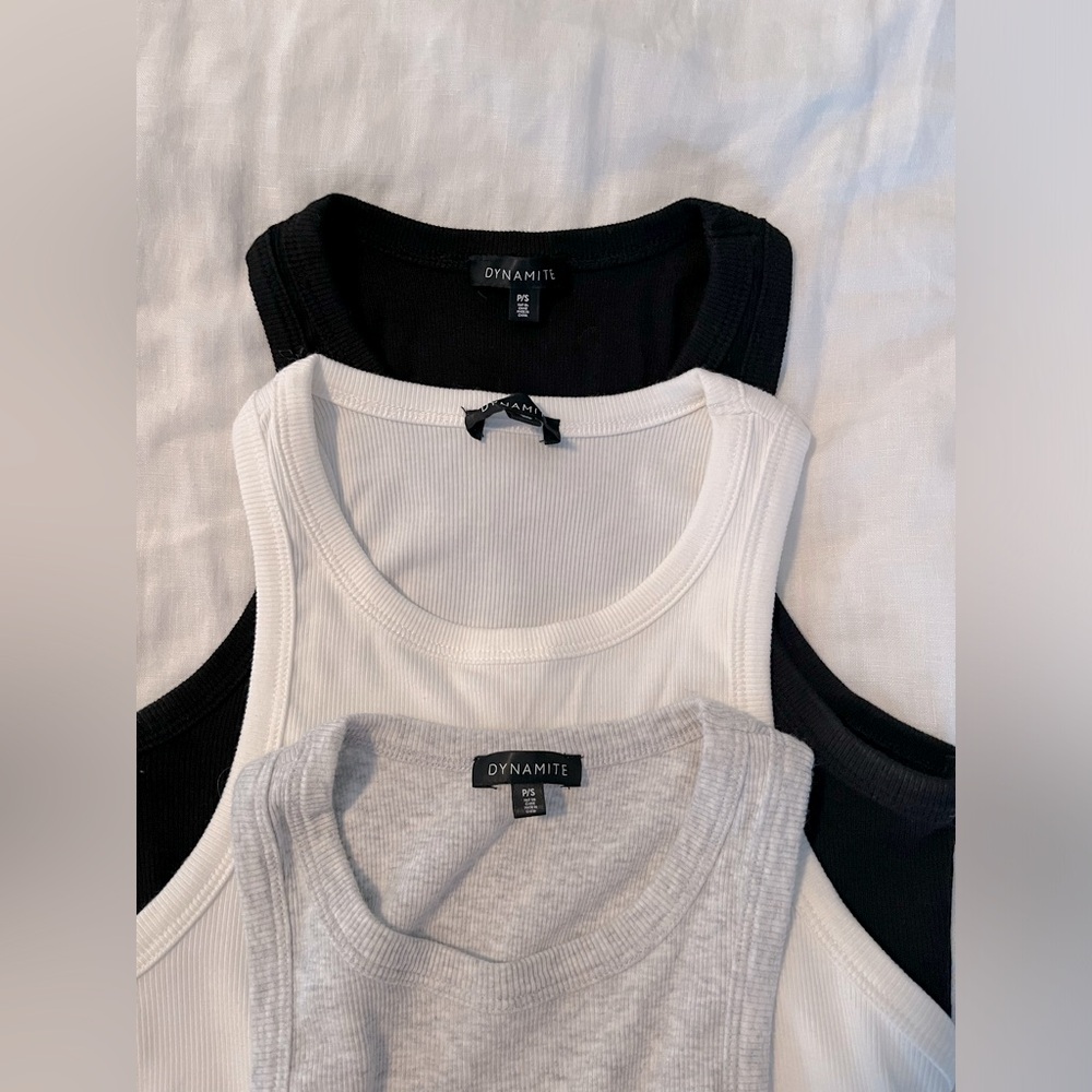 3 pcs- ribbed halter neck tanks - Picture 6 of 7